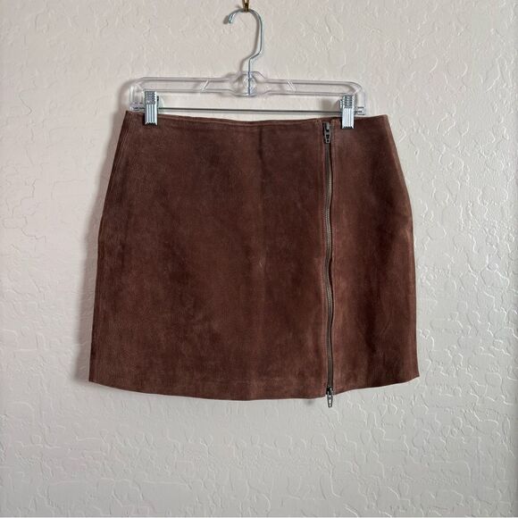 BLANKNYC Zip Suede Miniskirt In Caramel Macchiato Size 29 NEW - Picture 3 of 11